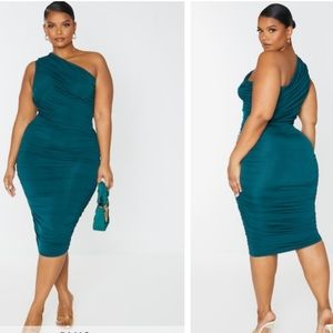 Plus Emerald Green Slinky Ruched One Shoulder Longline Midi Dress